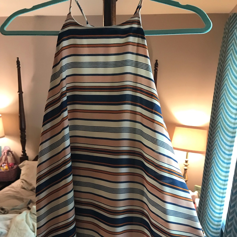 High neck swing Dress - Picture 8 of 8